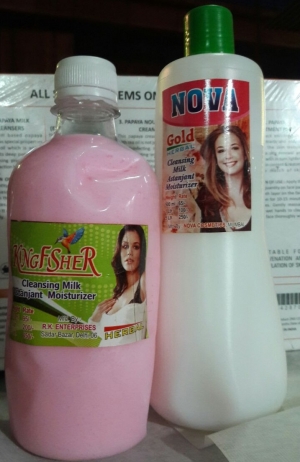 Cleansing Milk Moisturizer Manufacturer Supplier Wholesale Exporter Importer Buyer Trader Retailer in Inderlok Delhi India