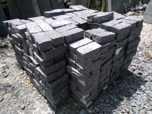 Manufacturers Exporters and Wholesale Suppliers of Black Lime Cobbles Jaipur Rajasthan
