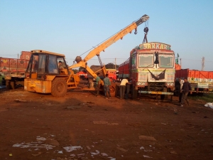 Service Provider of Crane Hire On Daily Basis Sonipat Haryana