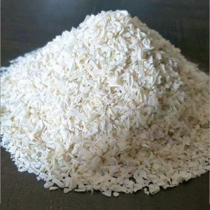 DEHYDRATED WHITE ONION CHOPPED Manufacturer Supplier Wholesale Exporter Importer Buyer Trader Retailer in Mahuva Gujarat India