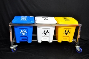 Manufacturers Exporters and Wholesale Suppliers of WASTE SEGREGATION TROLLEY WITH FOOT PADDLE DUSTBIN ludhiana 