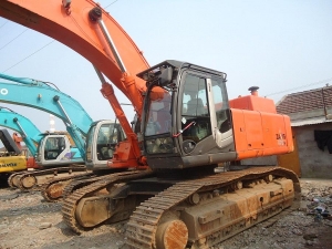 Service Provider of Excavators New Delhi Delhi