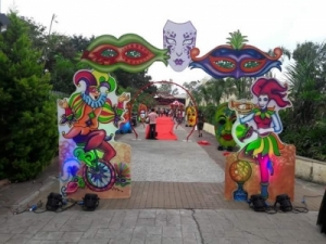 Service Provider of GLAM UP THEME PARTY  Delhi 