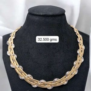 Gold Pendant Set Manufacturer Supplier Wholesale Exporter Importer Buyer Trader Retailer in Noida Uttar Pradesh India