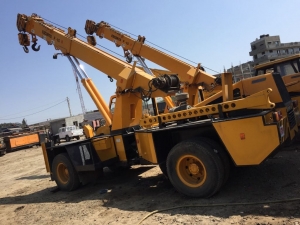 Heavy Earthmoving Equipments Services in Jamnagar Gujarat India