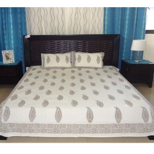 Manufacturers Exporters and Wholesale Suppliers of Block Printed Cream Double Cotton Bed Cover Set Panaji Goa