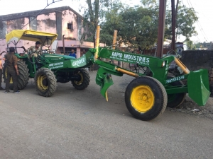 Manufacturers Exporters and Wholesale Suppliers of John Deere Tractor Grader Bhopal Madhya Pradesh