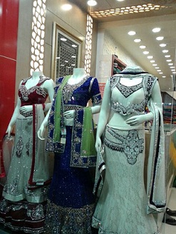Mannequins With Cloth