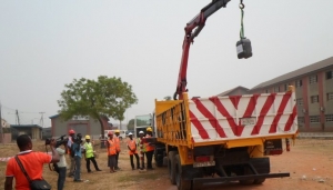 Men Power For Crane Transport