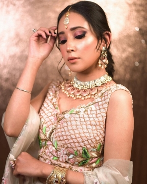 Necklace Set Manufacturer Supplier Wholesale Exporter Importer Buyer Trader Retailer in Noida Uttar Pradesh India