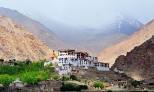 Service Provider of Pangong and Nubra Tour Package Jammu Jammu & Kashmir