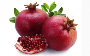 Pomegranate Manufacturer Supplier Wholesale Exporter Importer Buyer Trader Retailer in New Delhi Delhi India