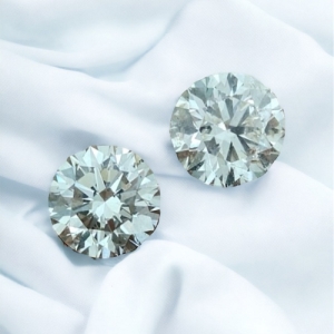 Manufacturers Exporters and Wholesale Suppliers of Stud Earrings Noida Uttar Pradesh