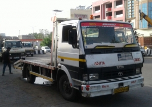 Truck Breakdown & Towing Services