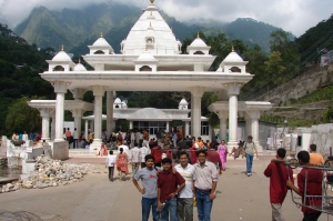 Service Provider of Vaishno Devi Yatra 9 Nights Manali Himachal Pradesh 