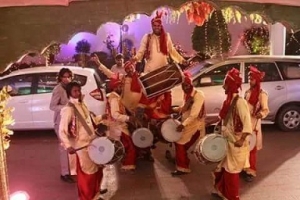 Wedding Style Dhol Player