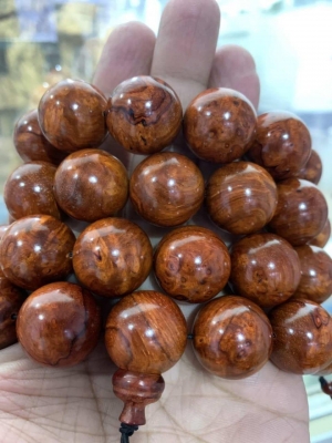 Red Sandalwood Beads Bracelets 18mm Manufacturer Supplier Wholesale Exporter Importer Buyer Trader Retailer in Jaipur Rajasthan India