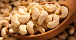 Cashew nuts Manufacturer Supplier Wholesale Exporter Importer Buyer Trader Retailer in Chennai Tamil Nadu India
