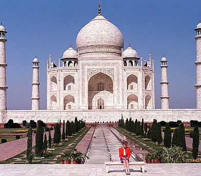 Manufacturers Exporters and Wholesale Suppliers of Same day tour of Taj Mahal (By Car) New Delhi Delhi