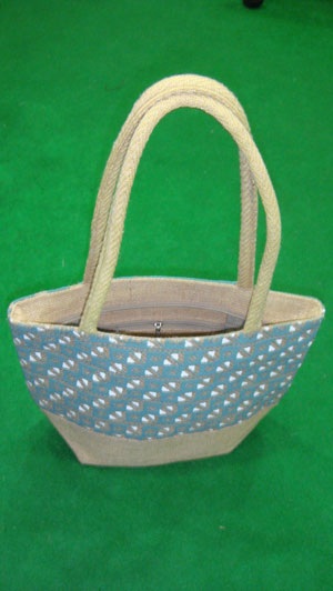 Manufacturers Exporters and Wholesale Suppliers of Fashion Jute Bag Kolkata West Bengal