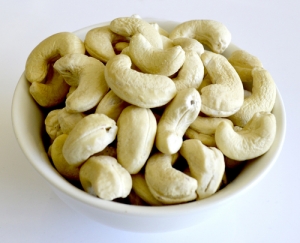 Manufacturers Exporters and Wholesale Suppliers of Cashews Mumbai Maharashtra Cashews