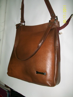 Leather Hand Bags Manufacturer Supplier Wholesale Exporter Importer Buyer Trader Retailer in Kolkata West Bengal India