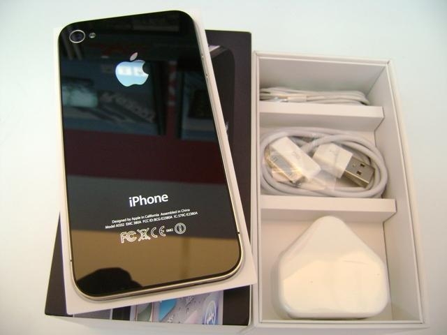 Apple Iphone 5 (latest Model) - 64gb - Black & Slate (factory Unlocked)