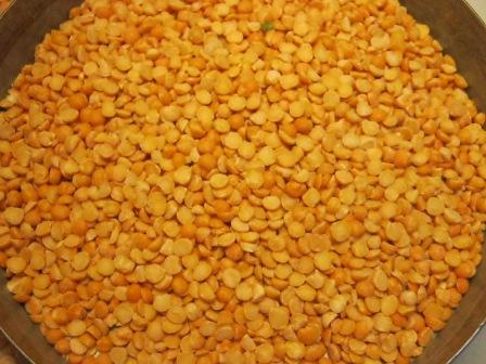 Manufacturers Exporters and Wholesale Suppliers of Peas polished split Chernigiv 