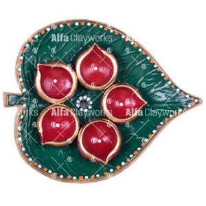 Painted Five Diyas on Leaf Plate Manufacturer Supplier Wholesale Exporter Importer Buyer Trader Retailer in Madurai Tamil Nadu India