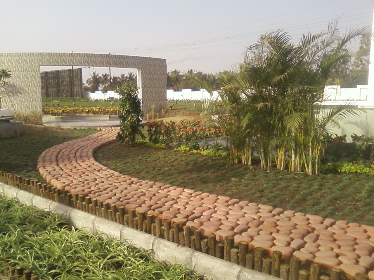 Manufacturers Exporters and Wholesale Suppliers of Grass Pebble. Surat Gujarat