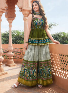 Manufacturers Exporters and Wholesale Suppliers of Multi-Slit Punjabi Suits Mohali Punjab