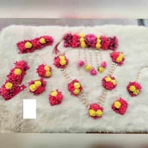 Flower Haldi Jewellery (necklace With Earrings)