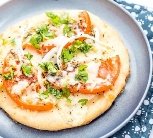 Service Provider of Onion, Tomato & Coriander Pizza Delhi Delhi