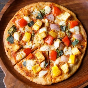 Service Provider of Chilli Paneer Pizza Delhi Delhi