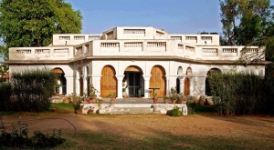 Tourist Bungalow Services in Delhi Delhi India