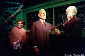 Manufacturers Exporters and Wholesale Suppliers of wax sculpture museum mumbai Maharashtra